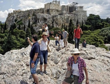 Αύξηση στο 3,2% για τον τουρισμό το 4μηνο Ιανουαρίου-Απριλίου